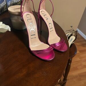 Gucci Metallic Fuchsia Satin Stiletto Sandals